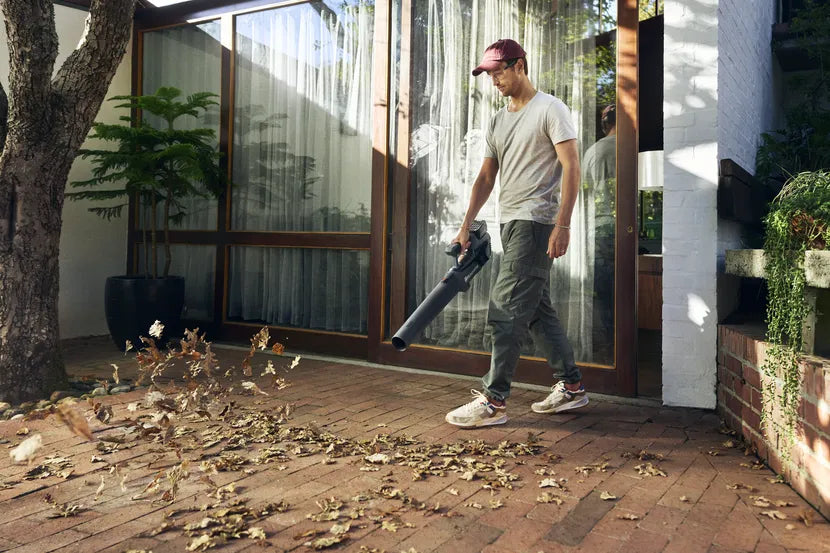 Husqvarna Aspire™ B8X Battery Leaf Blower