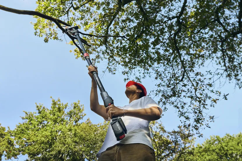 Husqvarna Aspire™ PE5 Battery Pruner with Extension Pole