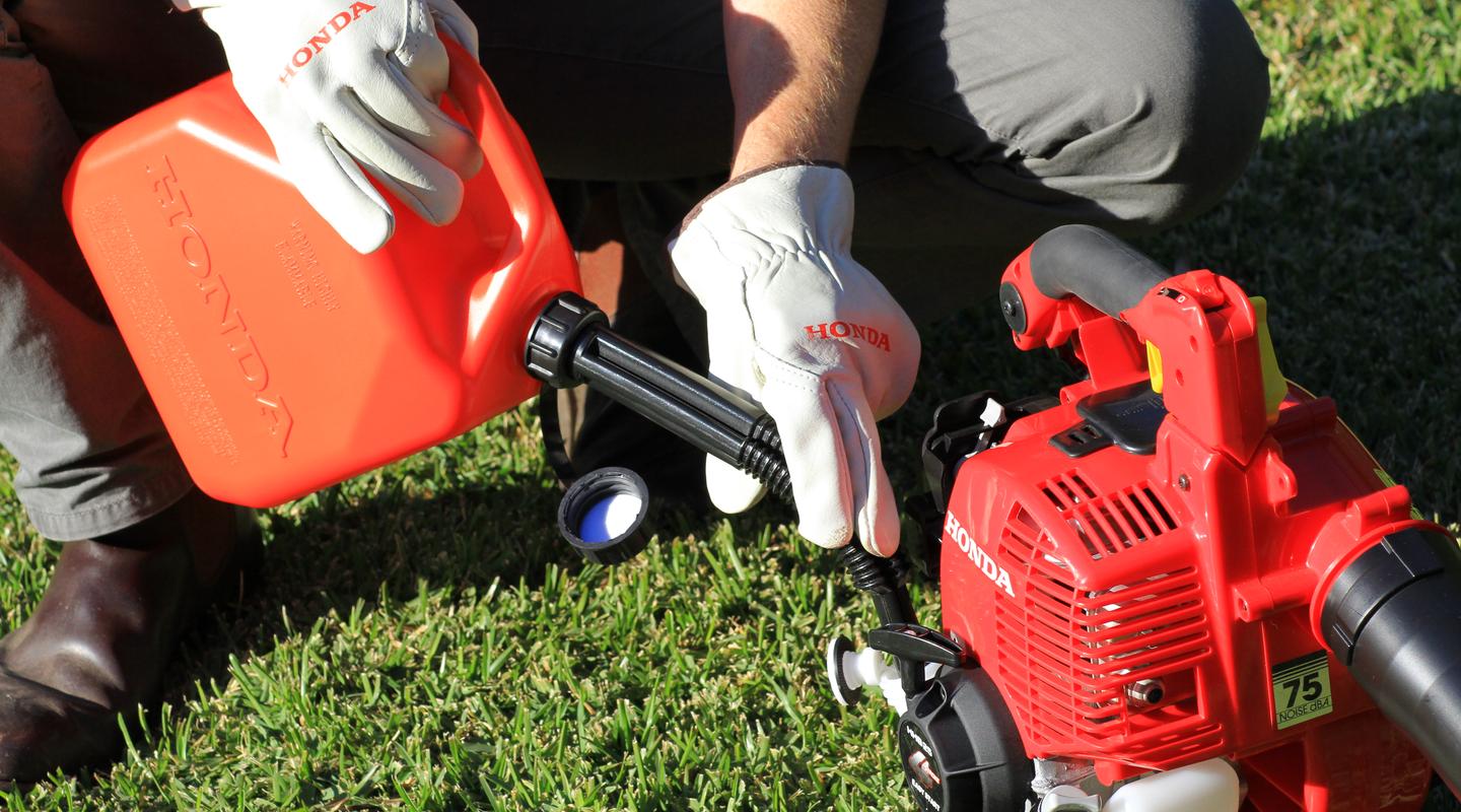 Honda HHB25 4 Stroke Blower