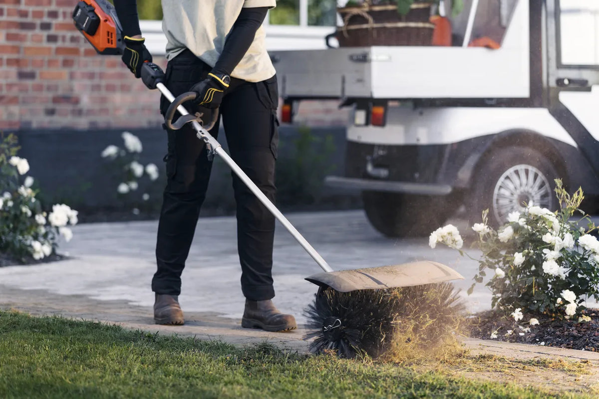 Husqvarna 525iLK Battery Grass Combi Trimmer