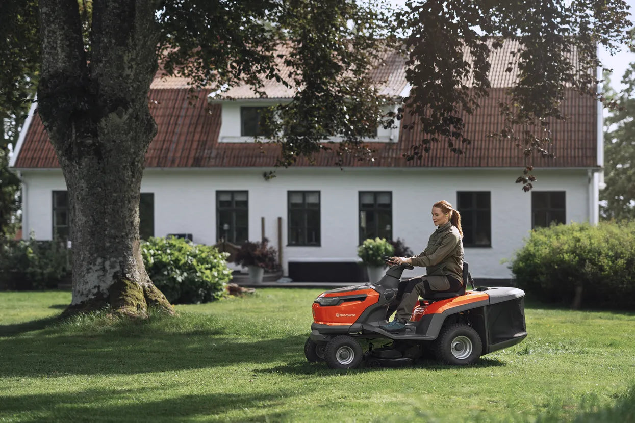 Husqvarna Battery Powered TC 100i Garden Tractor