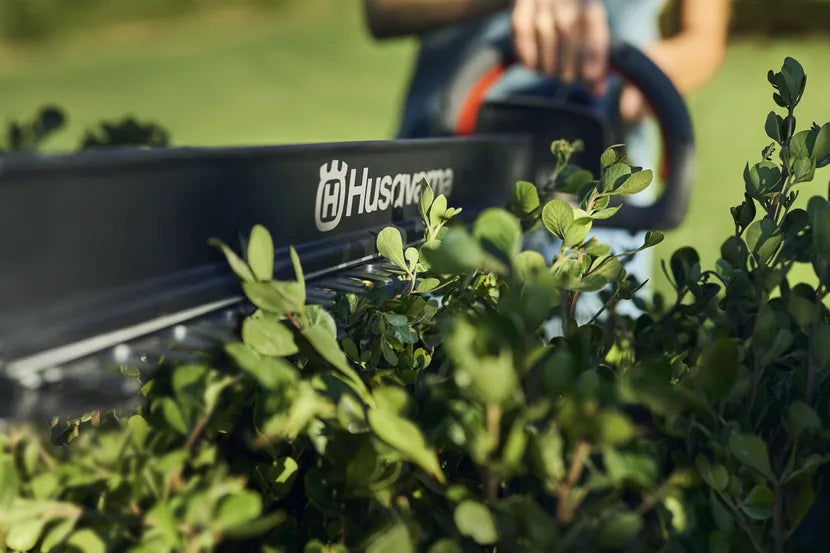 Husqvarna Aspire™ H50-P4A Battery Hedge Trimmer