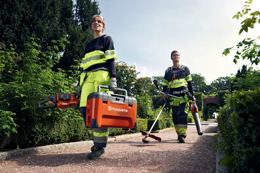 Husqvarna 40-C1000X4 Battery Charger